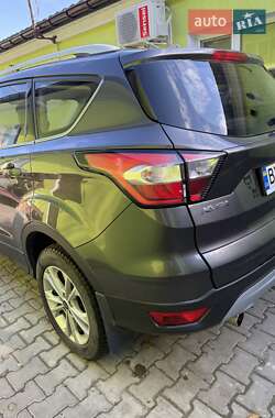 Позашляховик / Кросовер Ford Kuga 2018 в  фото 11 Позашляховик / Кросовер Ford Kuga 2018 в