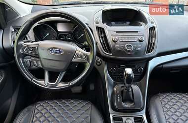 Позашляховик / Кросовер Ford Kuga 2018 в  фото 33 Позашляховик / Кросовер Ford Kuga 2018 в