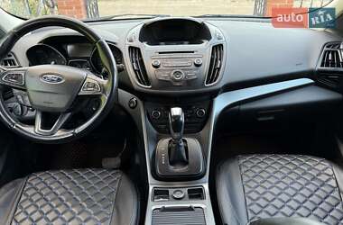 Позашляховик / Кросовер Ford Kuga 2018 в  фото 37 Позашляховик / Кросовер Ford Kuga 2018 в