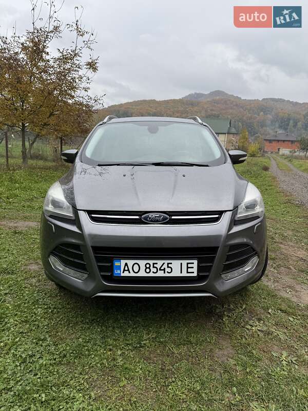 Внедорожник / Кроссовер Ford Kuga 2013 в Тячеве фото 3 Внедорожник / Кроссовер Ford Kuga 2013 в Тячеве