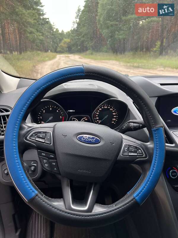 Позашляховик / Кросовер Ford Kuga 2019 в Києві