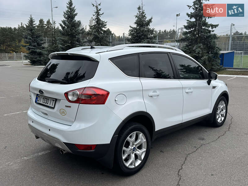Позашляховик / Кросовер Ford Kuga 2011 в Києві