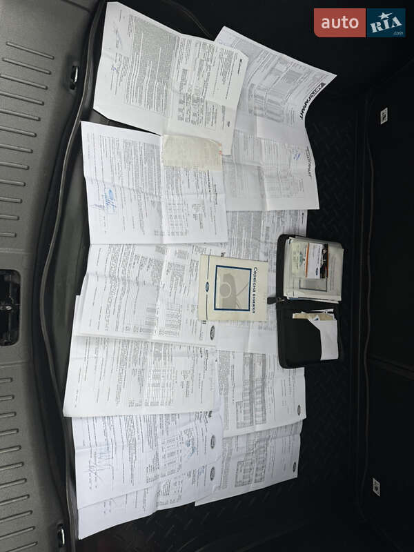 Позашляховик / Кросовер Ford Kuga 2011 в Києві