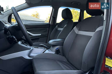 Позашляховик / Кросовер Ford Kuga 2010 в 