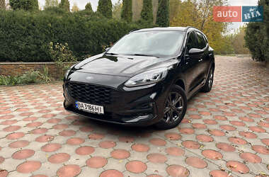 Позашляховик / Кросовер Ford Kuga 2021 в  фото 3 Позашляховик / Кросовер Ford Kuga 2021 в