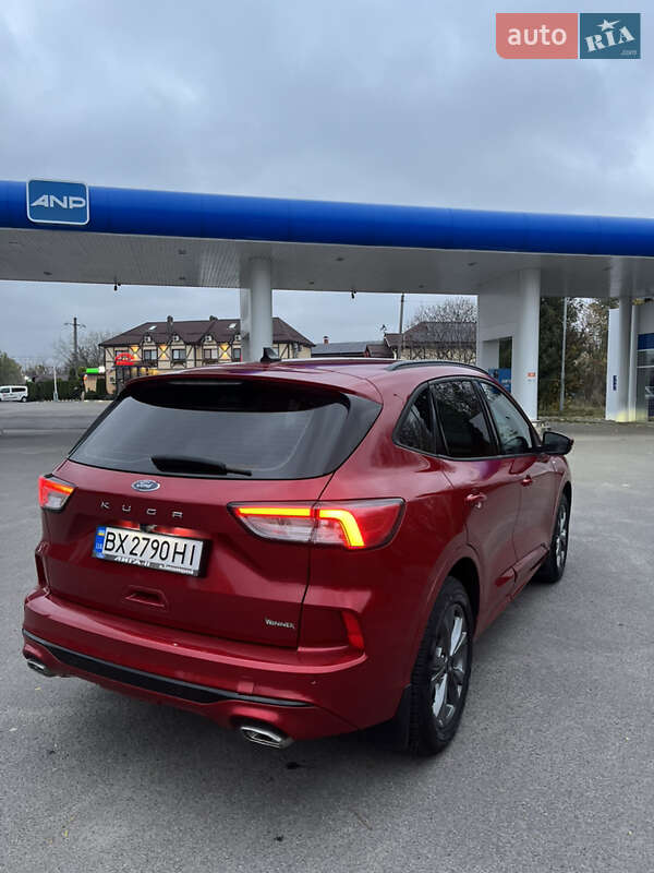 Внедорожник / Кроссовер Ford Kuga 2021 в Хмельницком