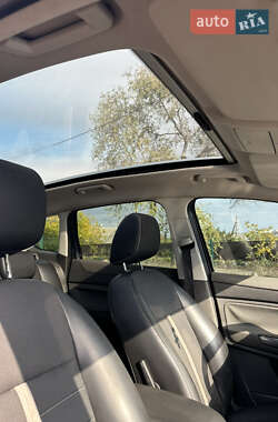 Внедорожник / Кроссовер Ford Kuga 2010 в 
