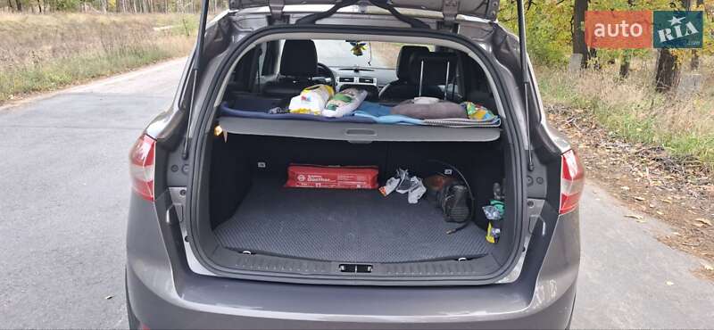 Внедорожник / Кроссовер Ford Kuga 2012 в Чернигове фото 12 Внедорожник / Кроссовер Ford Kuga 2012 в Чернигове