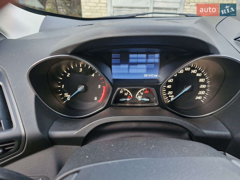 Позашляховик / Кросовер Ford Kuga 2016 в Хмельницькому