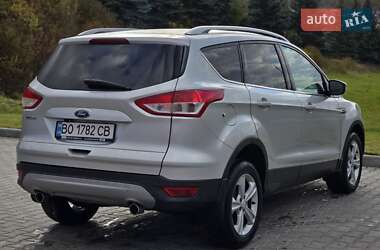 Внедорожник / Кроссовер Ford Kuga 2013 в 