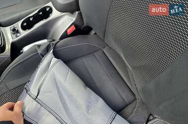 Внедорожник / Кроссовер Ford Kuga 2013 в 