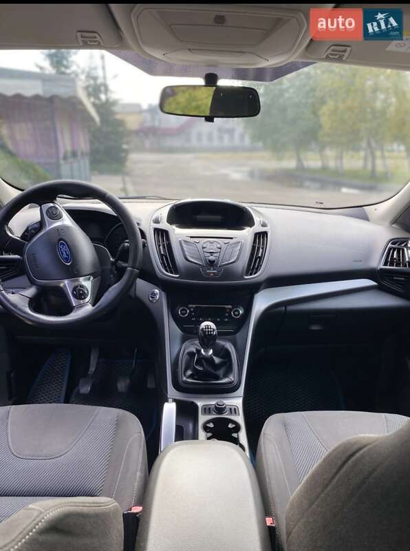 Внедорожник / Кроссовер Ford Kuga 2013 в Павлограде фото 2 Внедорожник / Кроссовер Ford Kuga 2013 в Павлограде