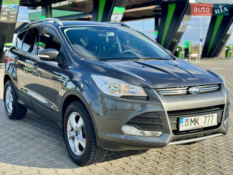 Позашляховик / Кросовер Ford Kuga 2015 в Миколаєві
