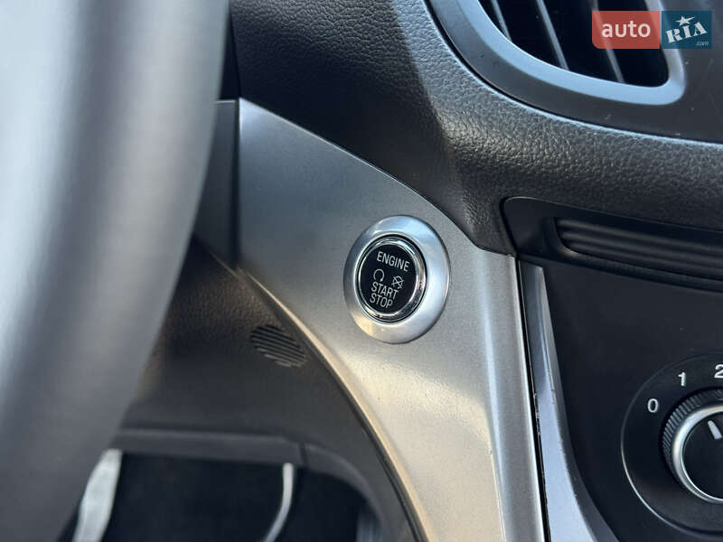 Позашляховик / Кросовер Ford Kuga 2015 в Миколаєві