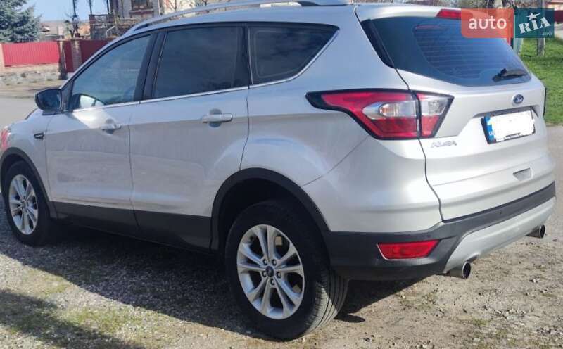 Внедорожник / Кроссовер Ford Kuga 2019 в Хмельнике фото 3 Внедорожник / Кроссовер Ford Kuga 2019 в Хмельнике