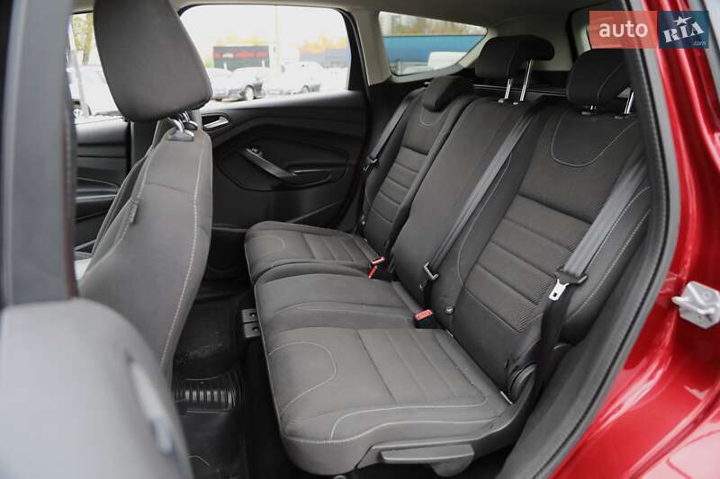 Внедорожник / Кроссовер Ford Kuga 2015 в Харькове фото 8 Внедорожник / Кроссовер Ford Kuga 2015 в Харькове