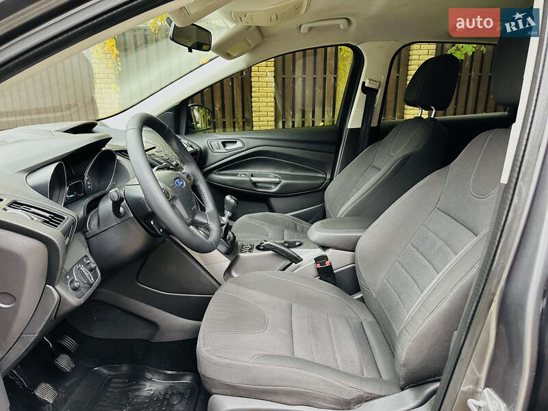 Позашляховик / Кросовер Ford Kuga 2013 в Києві фото 18 Позашляховик / Кросовер Ford Kuga 2013 в Києві