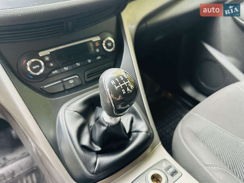 Позашляховик / Кросовер Ford Kuga 2013 в Києві фото 22 Позашляховик / Кросовер Ford Kuga 2013 в Києві