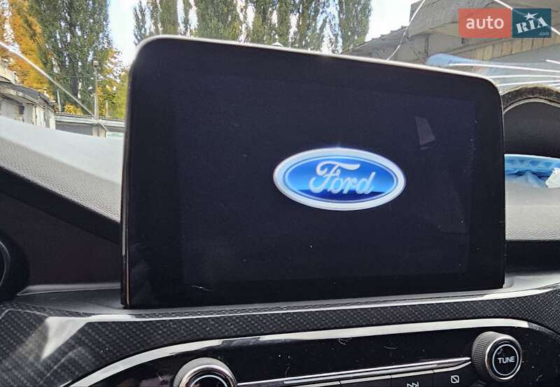 Позашляховик / Кросовер Ford Kuga 2023 в Києві