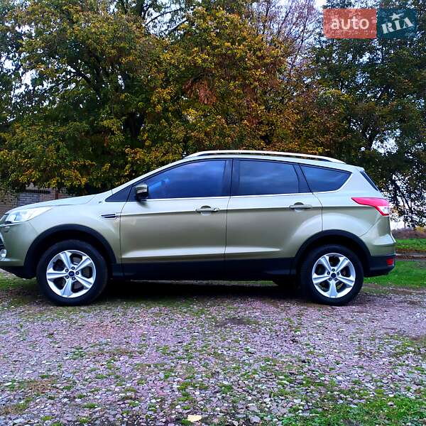 Позашляховик / Кросовер Ford Kuga 2015 в Кривому Розі фото 10 Позашляховик / Кросовер Ford Kuga 2015 в Кривому Розі