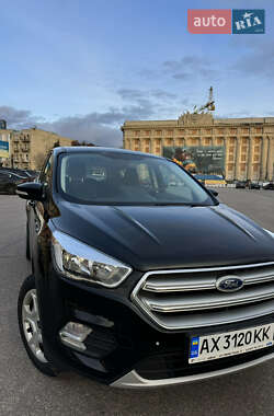 Позашляховик / Кросовер Ford Kuga 2019 в Харкові