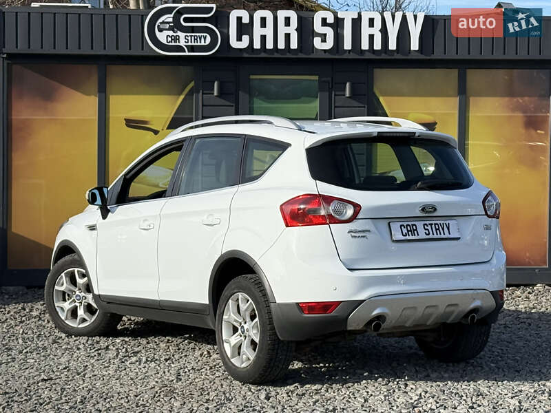 Позашляховик / Кросовер Ford Kuga 2010 в Стрию