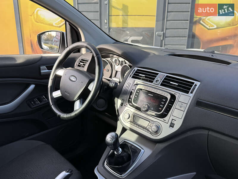 Позашляховик / Кросовер Ford Kuga 2010 в Стрию