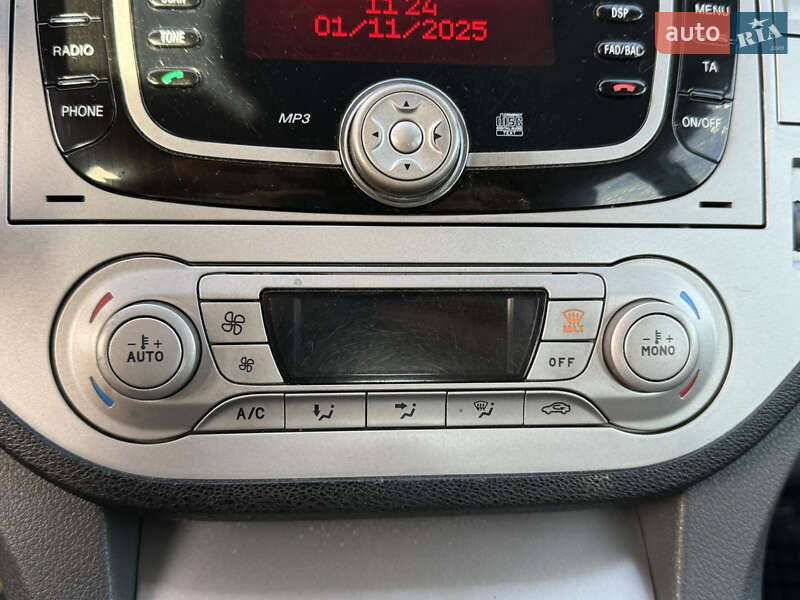 Позашляховик / Кросовер Ford Kuga 2010 в Стрию