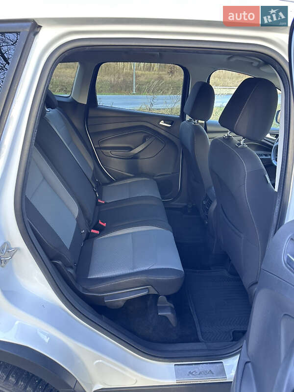 Внедорожник / Кроссовер Ford Kuga 2016 в Киеве