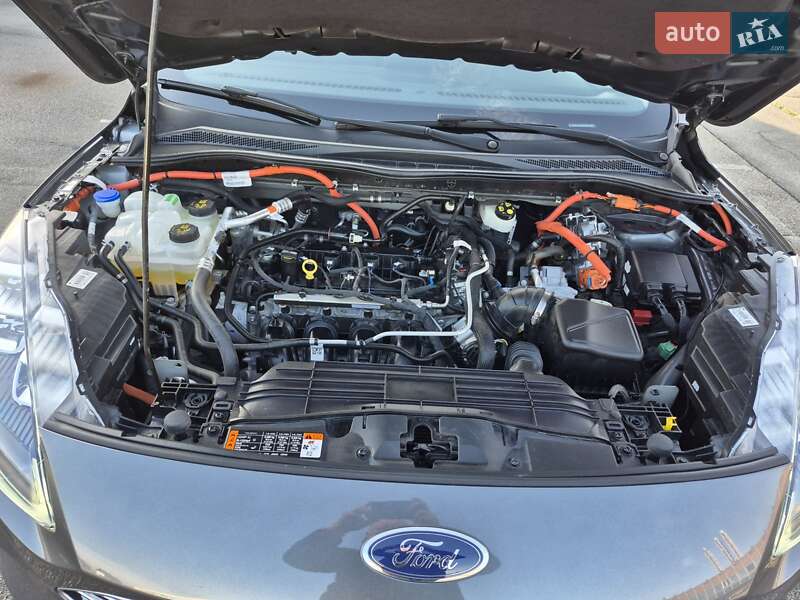 Внедорожник / Кроссовер Ford Kuga 2022 в Киеве