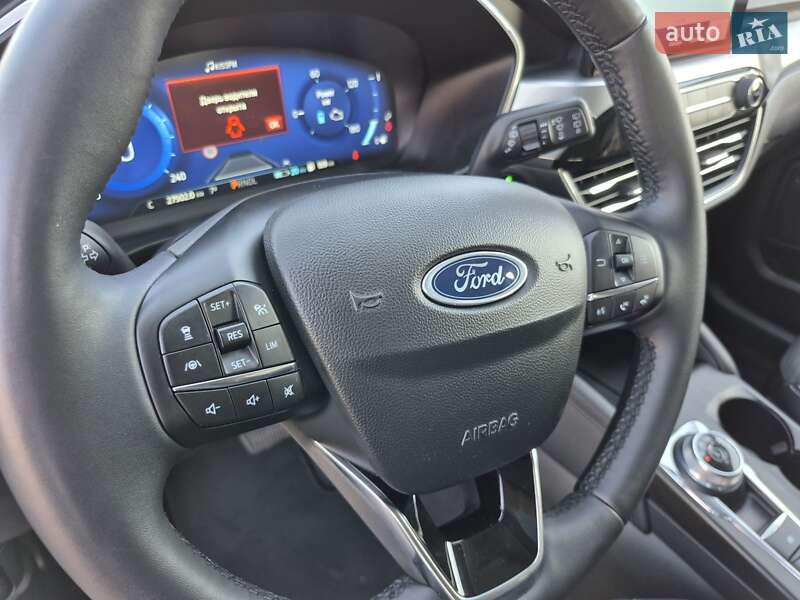 Внедорожник / Кроссовер Ford Kuga 2022 в Киеве