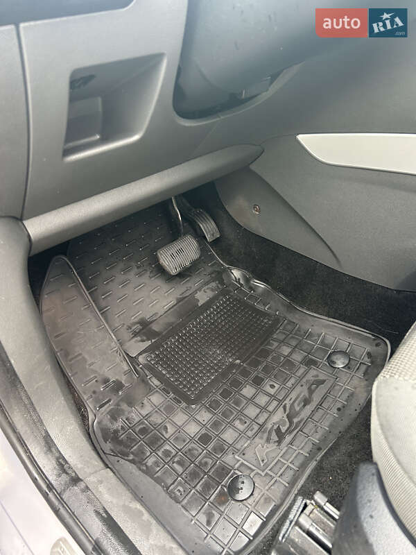 Внедорожник / Кроссовер Ford Kuga 2011 в Киеве фото 27 Внедорожник / Кроссовер Ford Kuga 2011 в Киеве