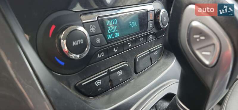 Внедорожник / Кроссовер Ford Kuga 2013 в Днепре