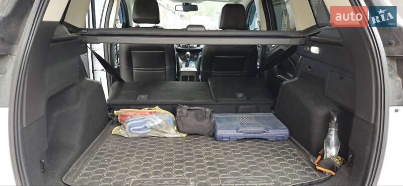 Внедорожник / Кроссовер Ford Kuga 2013 в Днепре