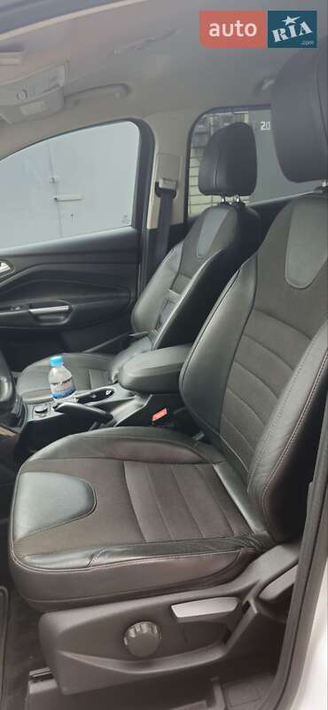 Внедорожник / Кроссовер Ford Kuga 2013 в Днепре