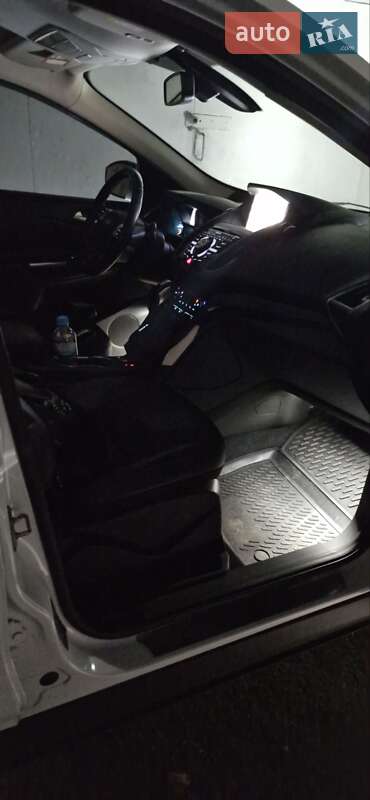 Внедорожник / Кроссовер Ford Kuga 2013 в Днепре