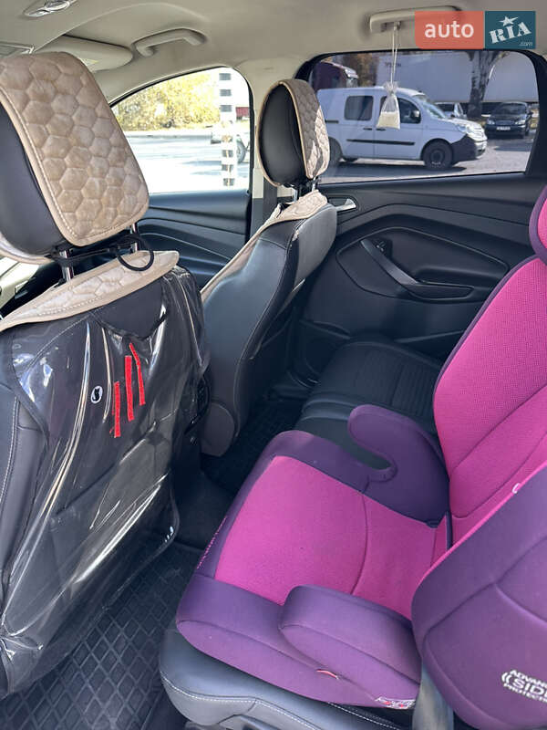 Внедорожник / Кроссовер Ford Kuga 2019 в Днепре