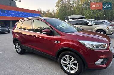 Позашляховик / Кросовер Ford Kuga 2019 в Харкові