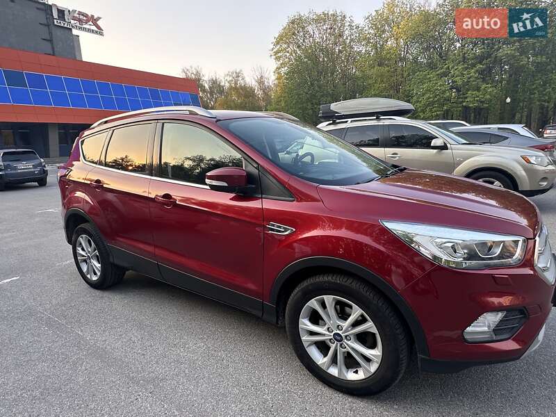 Позашляховик / Кросовер Ford Kuga 2019 в Харкові фото Позашляховик / Кросовер Ford Kuga 2019 в Харкові