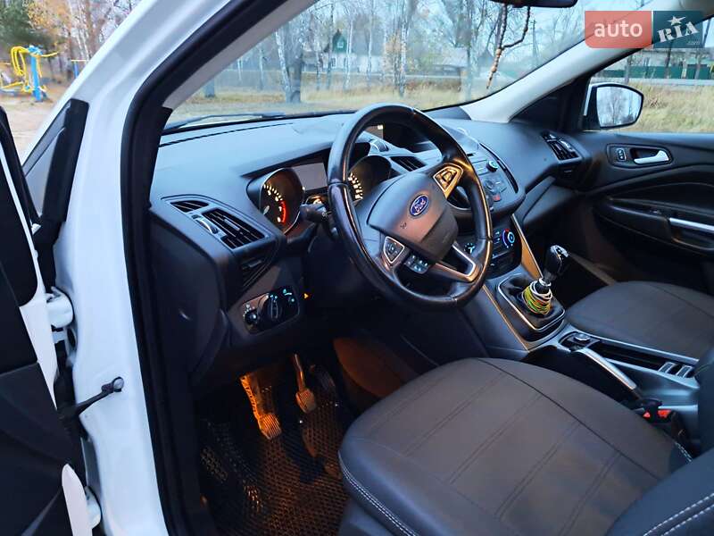 Внедорожник / Кроссовер Ford Kuga 2017 в Чернигове фото 16 Внедорожник / Кроссовер Ford Kuga 2017 в Чернигове