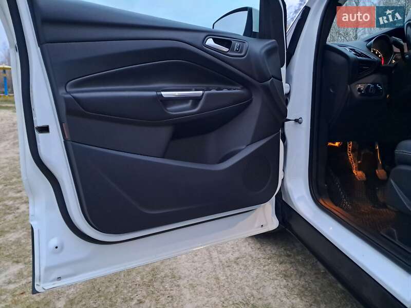 Внедорожник / Кроссовер Ford Kuga 2017 в Чернигове фото 19 Внедорожник / Кроссовер Ford Kuga 2017 в Чернигове