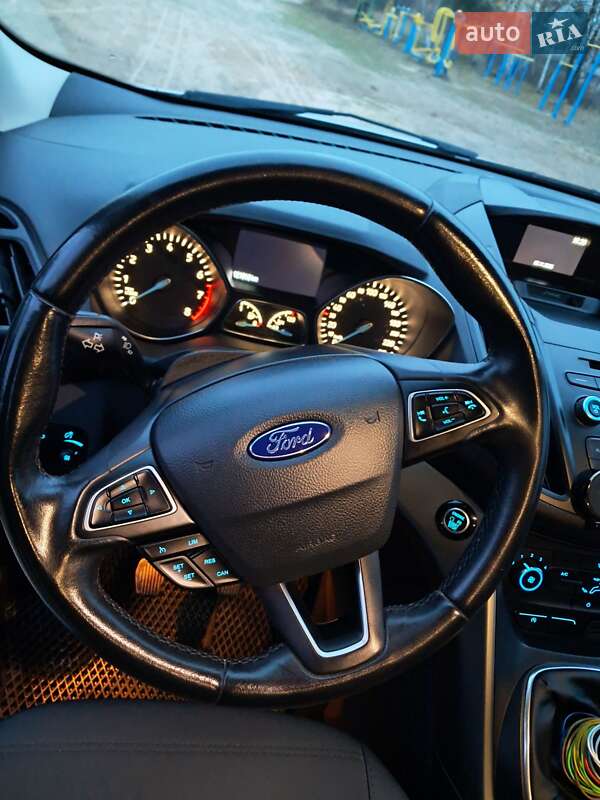 Внедорожник / Кроссовер Ford Kuga 2017 в Чернигове фото 34 Внедорожник / Кроссовер Ford Kuga 2017 в Чернигове