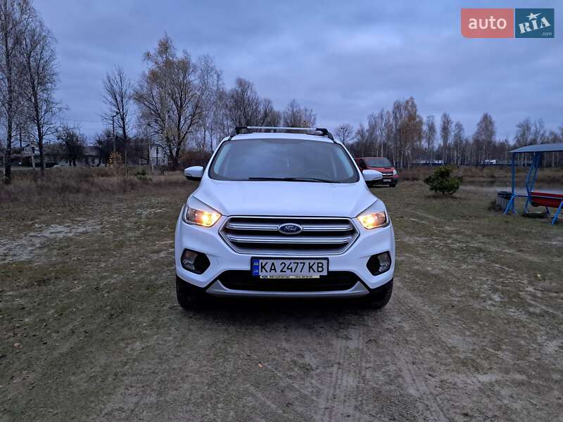 Внедорожник / Кроссовер Ford Kuga 2017 в Чернигове фото 3 Внедорожник / Кроссовер Ford Kuga 2017 в Чернигове