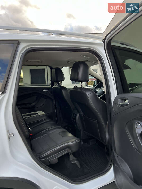 Позашляховик / Кросовер Ford Kuga 2013 в Луцьку