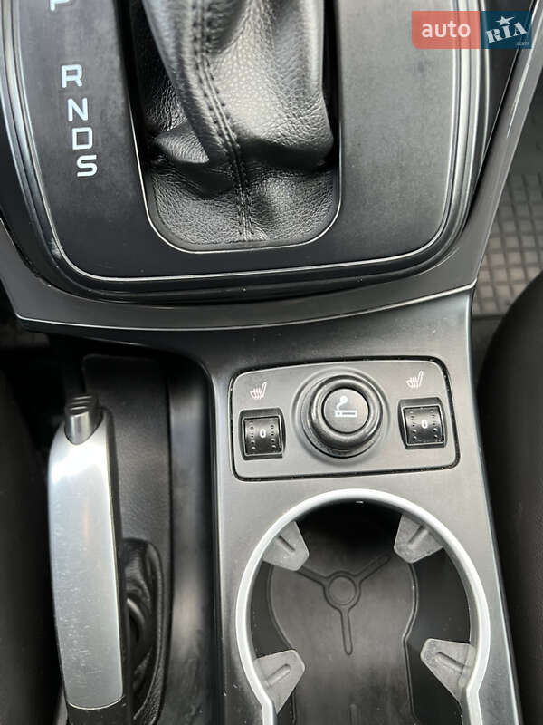 Позашляховик / Кросовер Ford Kuga 2013 в Луцьку