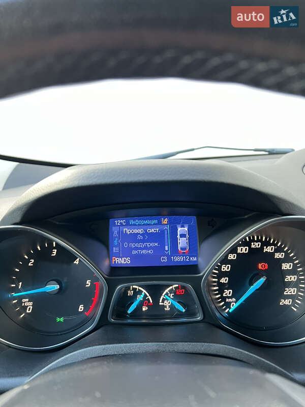 Позашляховик / Кросовер Ford Kuga 2013 в Луцьку