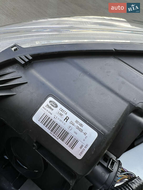 Позашляховик / Кросовер Ford Kuga 2013 в Луцьку