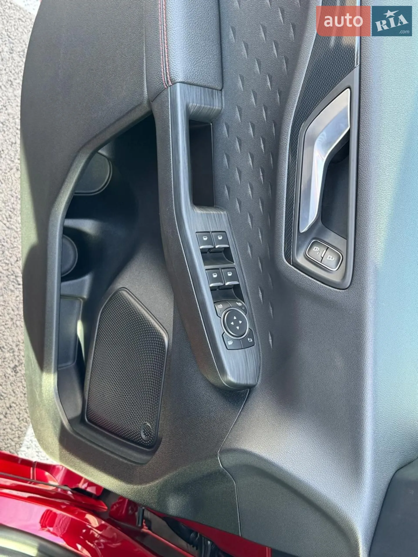 2020 Ford Kuga - мініатюра 100