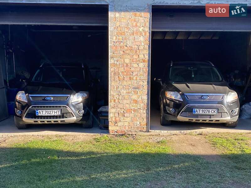 Позашляховик / Кросовер Ford Kuga 2010 в Івано-Франківську