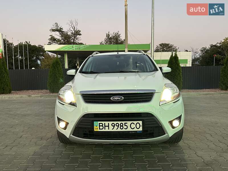 Внедорожник / Кроссовер Ford Kuga 2010 в Одессе